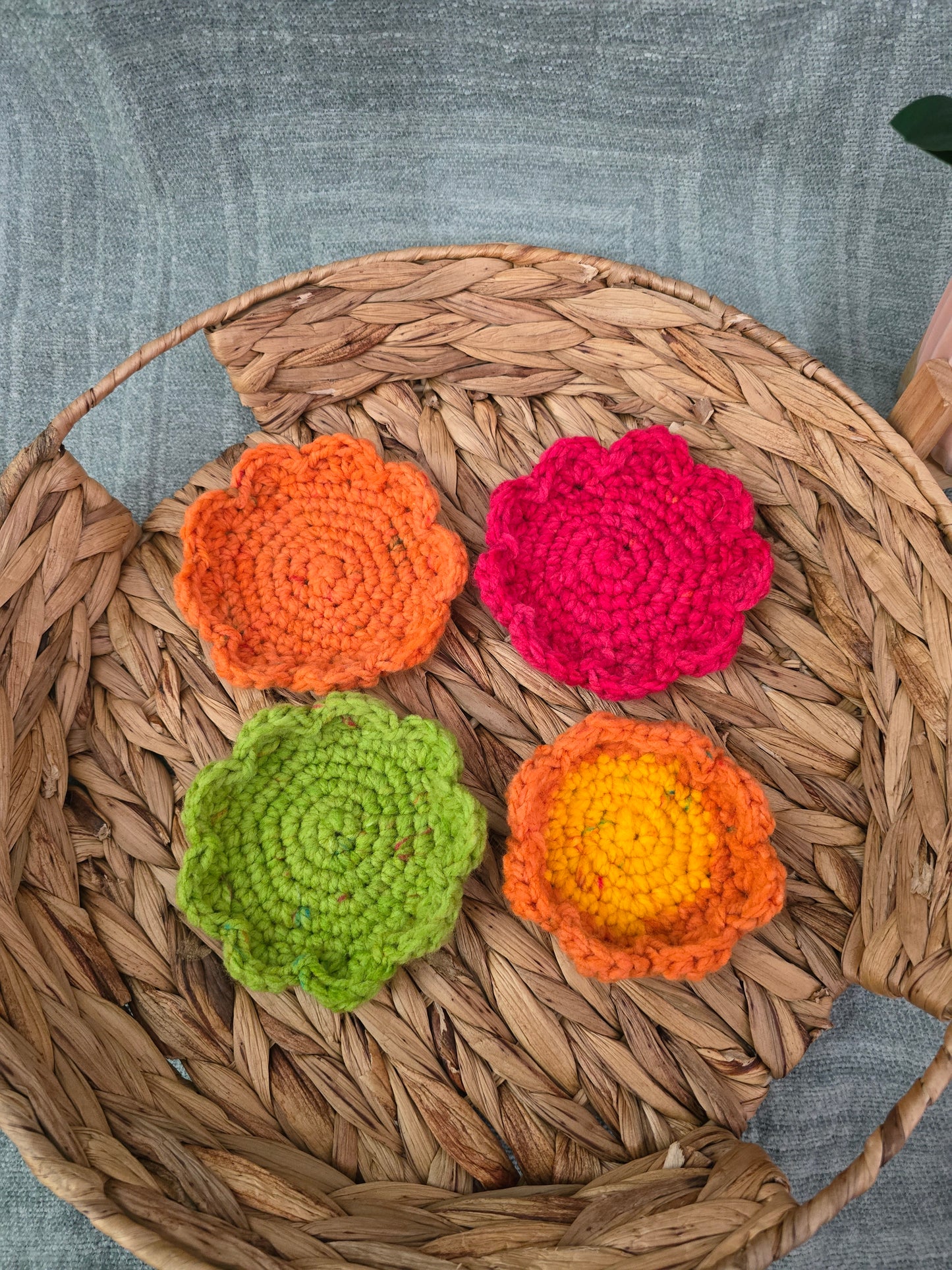 4 Flower Stacking Coasters