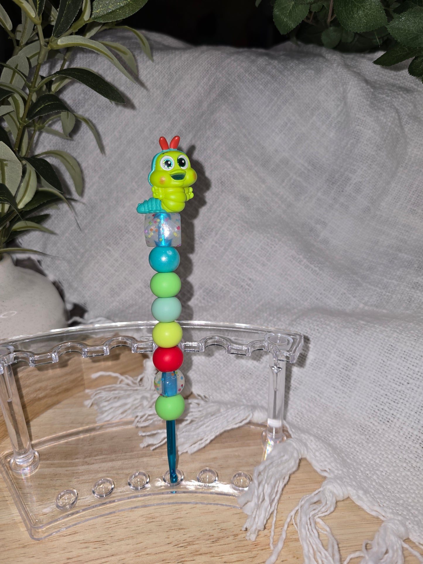 Adorable Character Crochet Hook (Pretty Caterpillar)